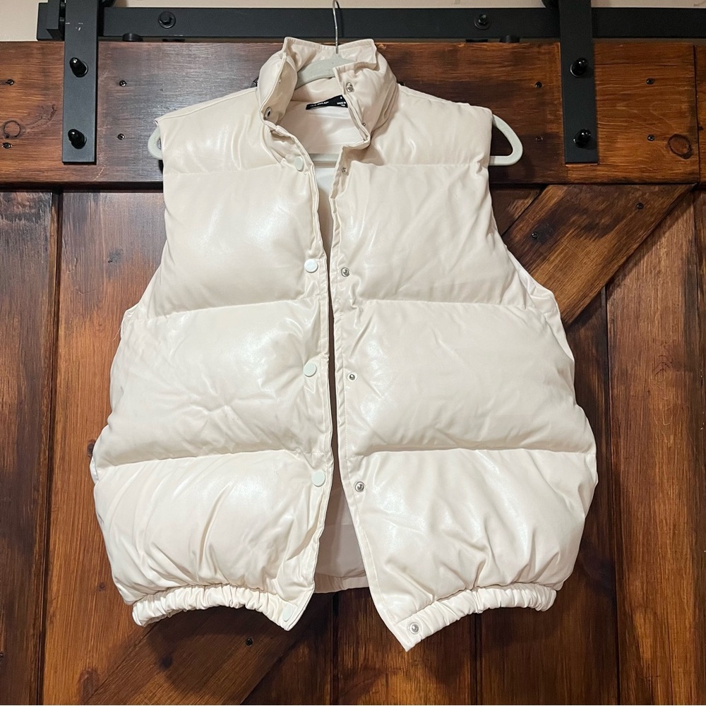 Akaiv fall puffer vest